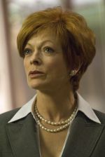 Foto: Frances Fisher, Eureka - Die geheime Stadt - Copyright: 2011 Universal Pictures Germany