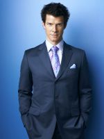 Foto: Eric Mabius, Alles Betty! (Ugly Betty) - Copyright: 2006 American Broadcasting Companies, Inc./Andrew Eccles