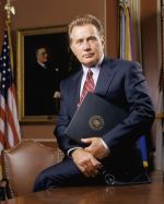 Foto: Martin Sheen, The West Wing - Copyright: Warner Bros. Entertainment Inc.