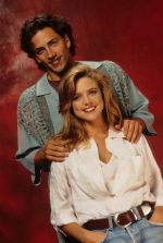 Foto: Andrew Shue & Courtney Thorne-Smith, Melrose Place - Copyright: MORE Entertainment