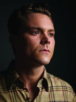 Foto: Clayne Crawford, Rectify - Copyright: 2013 SUNDANCE FILM HOLDINGS LLC. All Rights Reserved