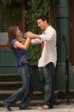 Foto: Cobie Smulders & Josh Radnor, How I Met Your Mother - Copyright: 2006 CBS Broadcasting Inc. All Rights Reserved.; Monty Brinton/CBS