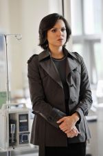Foto: Lana Parrilla, Once Upon a Time - Copyright: ABC/Chris Helcermanas-Benge
