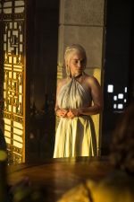 Foto: Emilia Clarke, Game of Thrones - Copyright: 2015 Home Box Office, Inc. All rights reserved.