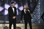 Foto: David Benioff & D.B Weiss, 68th Primetime Emmy Awards - Copyright: Chris Pizzello/Invision/AP