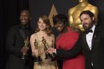 Foto: Mahershala Ali, Emma Stone, Viola Davis & Casey Affleck, 89th Oscars - Copyright: Mike Baker / A.M.P.A.S. All rights reserved.