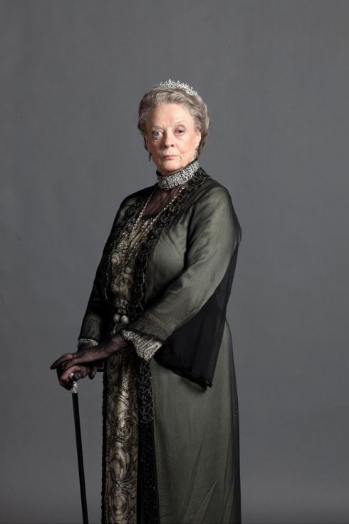 Foto: Maggie Smith, Downton Abbey (© 2012 Carnival Film and Television Limited. All Rights Reserved.)