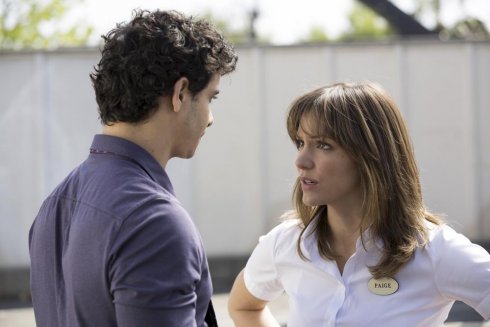 Foto: Elyes Gabel & Katherine McPhee, Scorpion (© Jessica Brooks/CBS; 2014 CBS Broadcasting, Inc. All Rights Reserved)