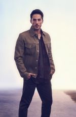 Foto: Michael Trevino, Roswell, New Mexico - Copyright: Warner Bros. Entertainment Inc.