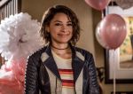 Foto: Jessica Parker Kennedy, The Flash - Copyright: Warner Bros. Entertainment Inc. All Rights Reserved.; Katie Yu/The CW; 2018 The CW Network, LLC. All rights reserved