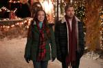 Foto: Lindsay Lohan & Chord Overstreet, Falling for Christmas - Copyright: 2021 Netflix, Inc.; Scott Everett White/Netflix