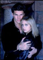 Foto: David Boreanaz & Sarah Michelle Gellar, Buffy - Im Bann der Dämonen - Copyright: Twentieth Century Fox Film Corporation