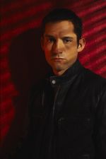Foto: Enrique Murciano, Without a Trace - Copyright: Warner Bros. Entertainment Inc.