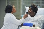 Foto: Chandra Wilson & Loretta Devine, Grey's Anatomy - Copyright: 2011 ABC Studios