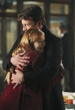 Foto: Molly Quinn & Nathan Fillion, Castle - Copyright: 2010 American Broadcasting Companies, Inc. All rights reserved.