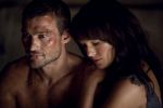 Foto: Andy Whitfield & Erin Cummings, Spartacus: Blood and Sand - Copyright: Twentieth Century Fox Home Entertainment