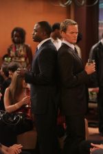 Foto: Wayne Brady & Neil Patrick Harris, How I Met Your Mother - Copyright: 2006 CBS Broadcasting Inc. All Rights Reserved.; Robert Voets/CBS