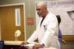 Foto: James Pickens Jr., Grey's Anatomy - Copyright: 2017 ABC Studios; ABC/Adam Taylor