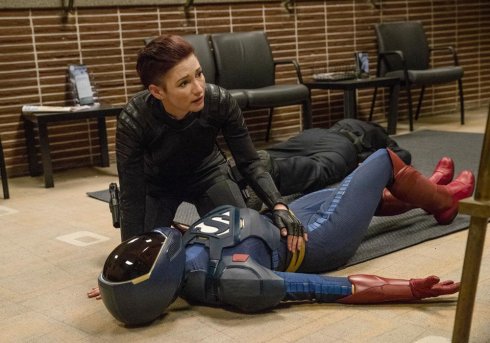 Foto: Chyler Leigh & Melissa Benoist, Supergirl (© Warner Bros. Entertainment Inc. All Rights Reserved. / Jack Rowand/The CW / 2018 The CW Network, LLC. All Rights Reserved.)